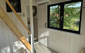 Tinyhaus & Souterrain Apartment In Ortenberg